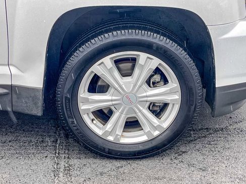 Used 2017 GMC Terrain SLE image 9