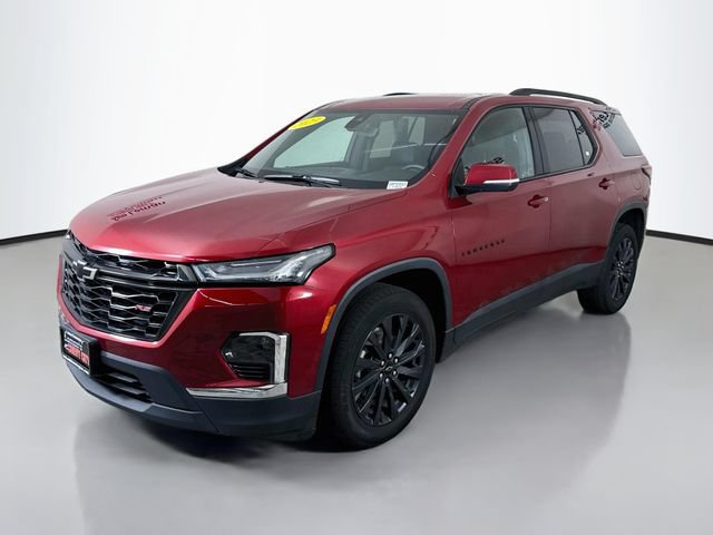 Used 2023 Chevrolet Traverse RS w/ LPO, Floor Liner Package FWD image 3