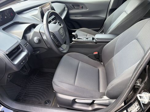 Certified 2024 Toyota Prius LE FWD image 19