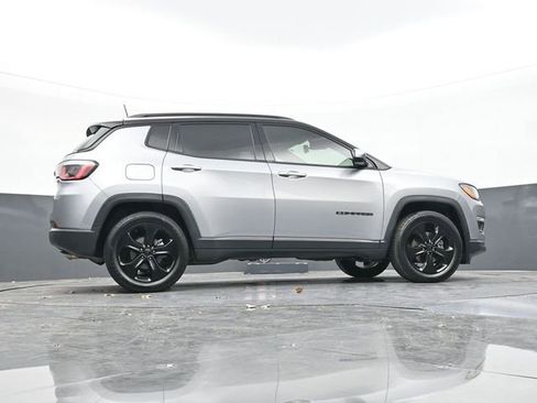 Used 2019 Jeep Compass Altitude image 46