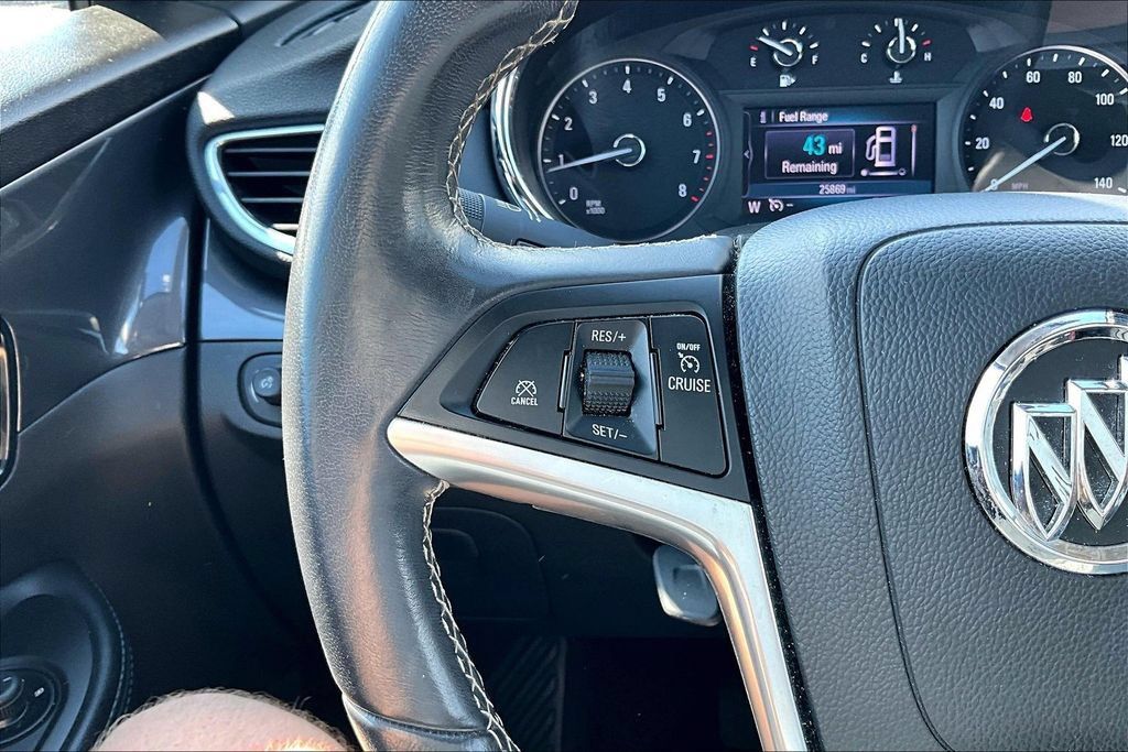 Used 2022 Buick Encore Preferred w/ Safety Package AWD/4WD image 18