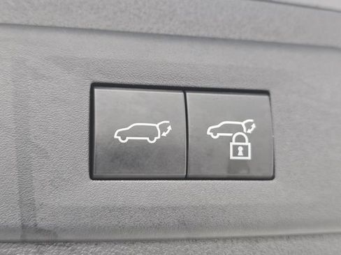 Used 2024 Lexus NX 250 FWD image 25
