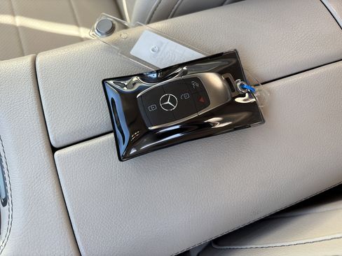 Used 2024 Mercedes-Benz GLE 350 4MATIC image 36