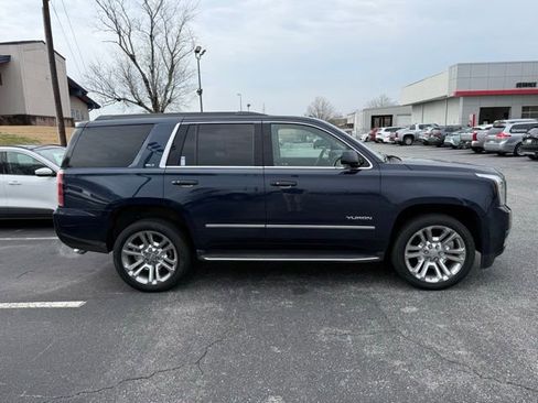 Used 2020 GMC Yukon SLT w/ Premium Edition image 2