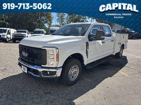 New 2026 Ford F250 XL w/ XL Chrome Package image 1
