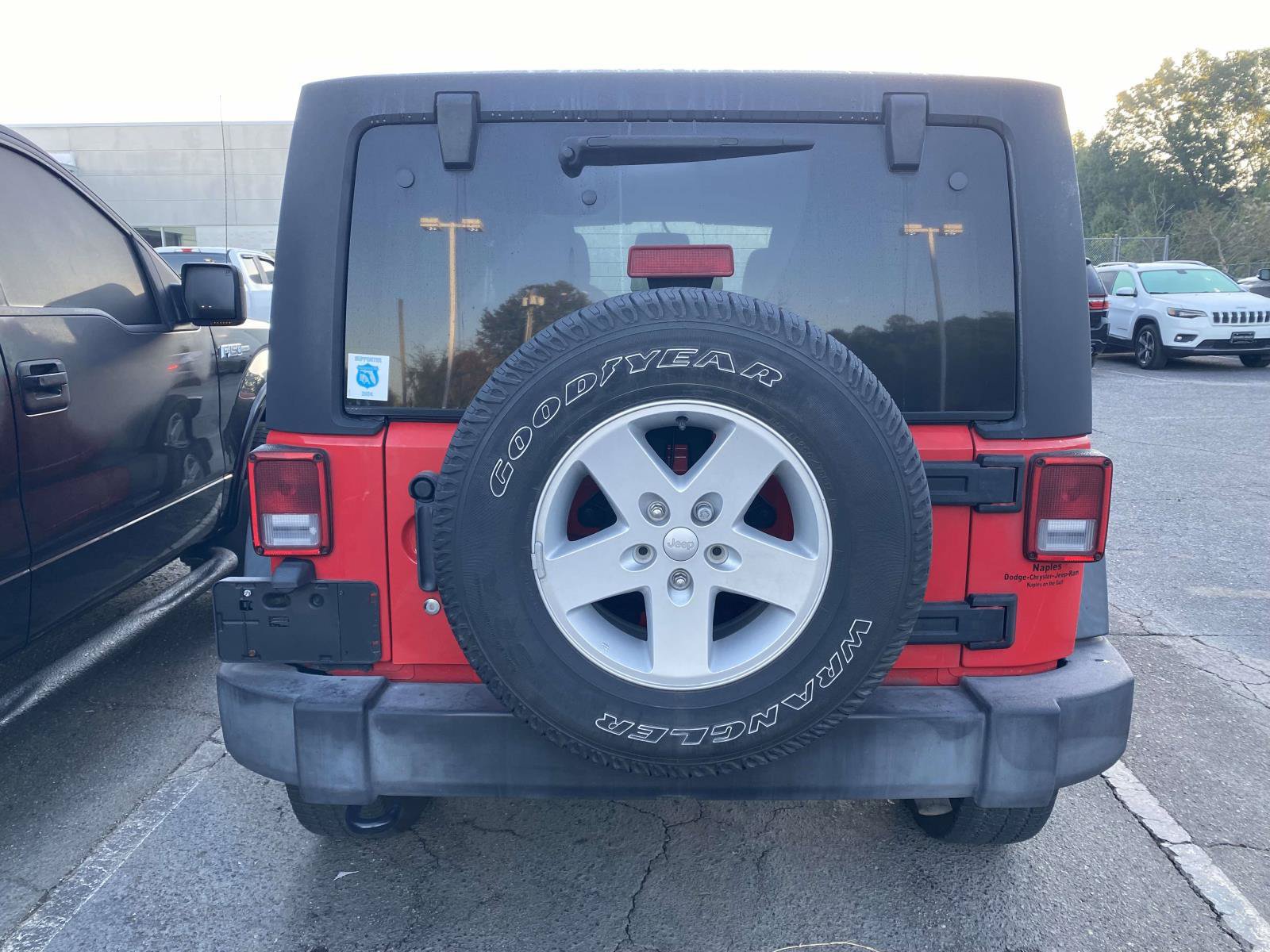 Used 2017 Jeep Wrangler Unlimited Sport w/ Quick Order Package 24S AWD/4WD image 8