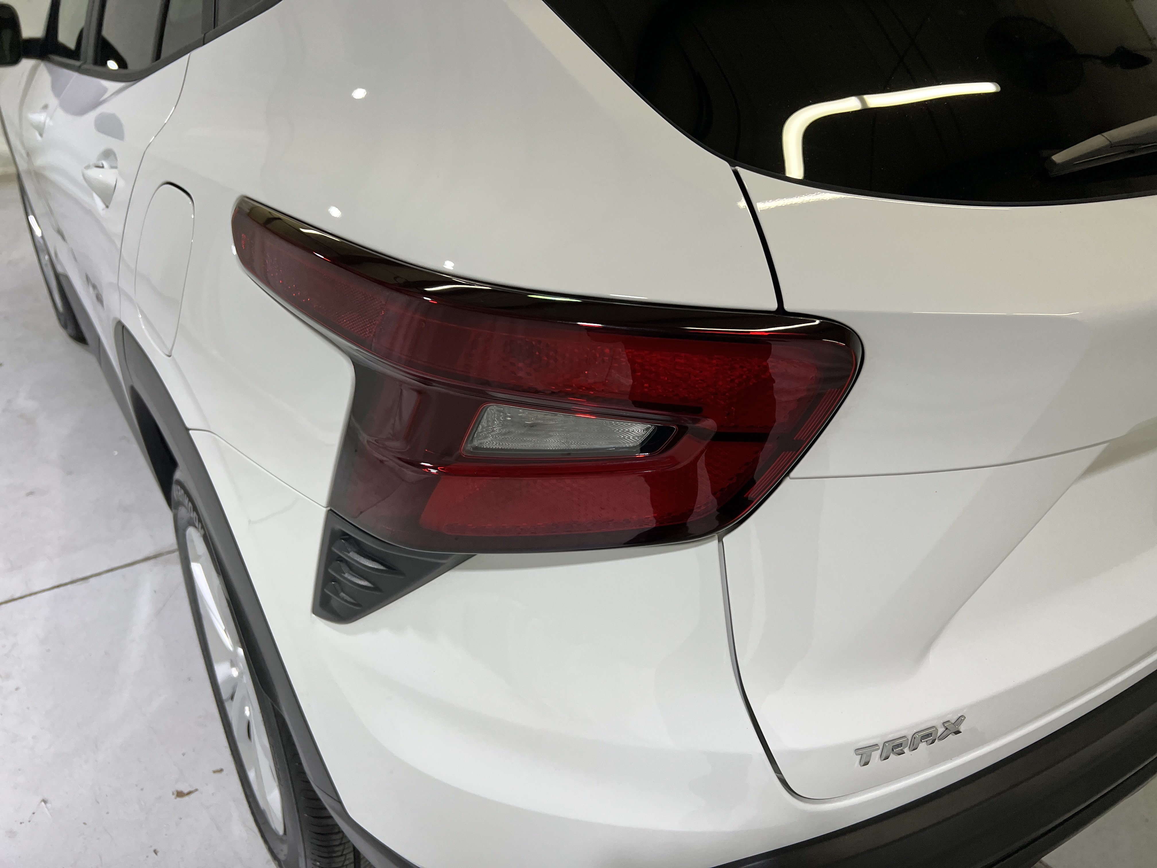 Certified 2024 Chevrolet Trax LS FWD image 10