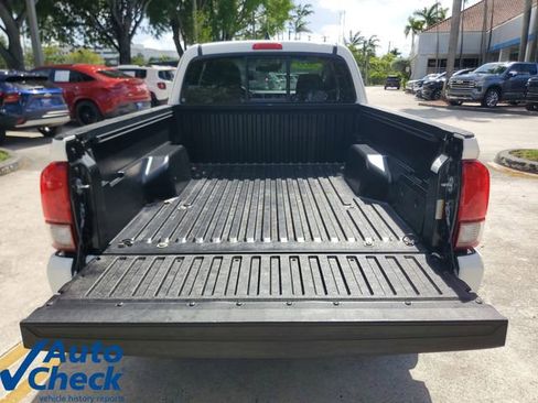 Used 2022 Toyota Tacoma SR RWD image 10