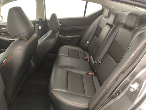 Used 2022 Nissan Altima 2.5 SR FWD image 18