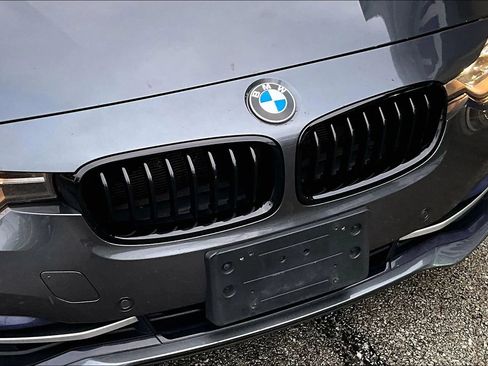 Used 2017 BMW 330i xDrive 330i xDrive Sedan 4D image 27