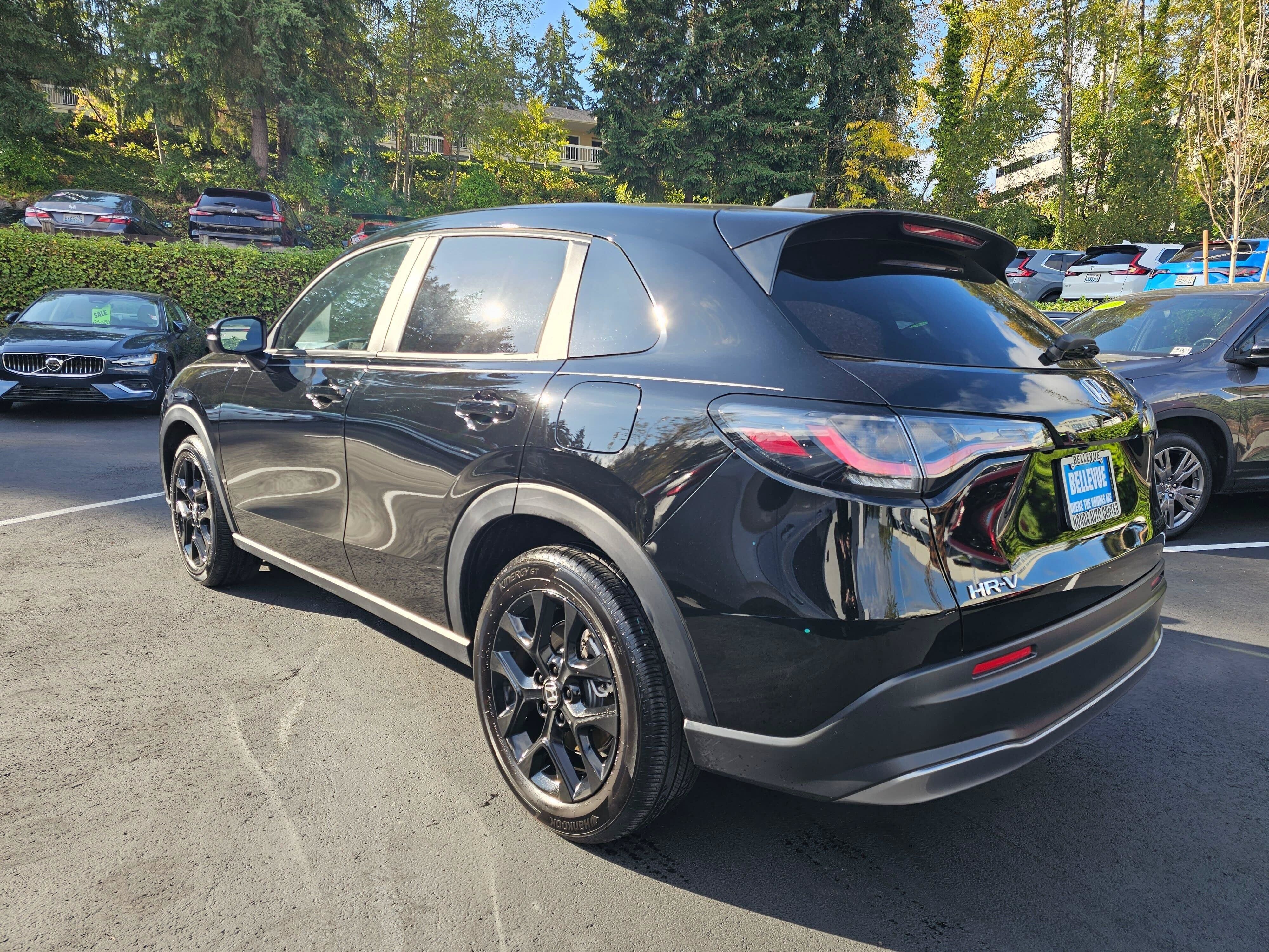 Used 2025 Honda HR-V Sport image 5