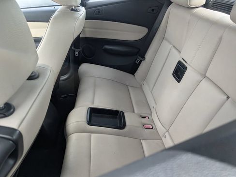 Used 2012 BMW 135i Convertible RWD image 7