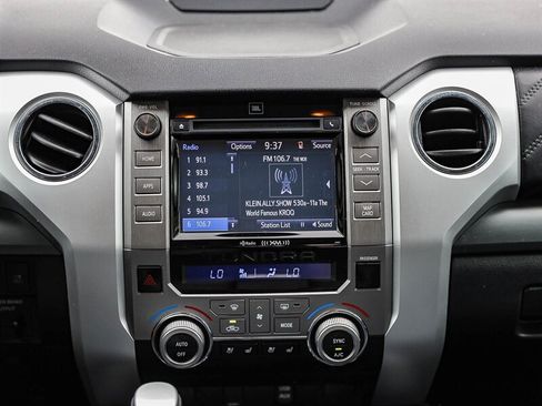 Used 2017 Toyota Tundra Platinum RWD image 19