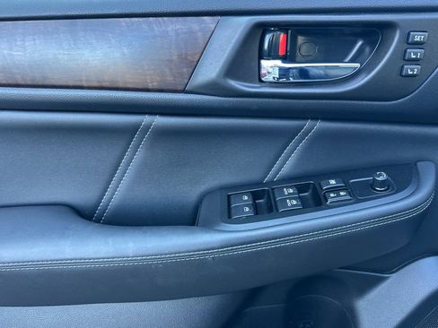 Used 2018 Subaru Outback 3.6R Limited image 11