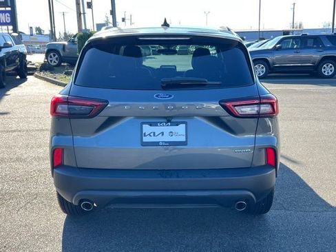Used 2025 Ford Escape ST-Line image 9