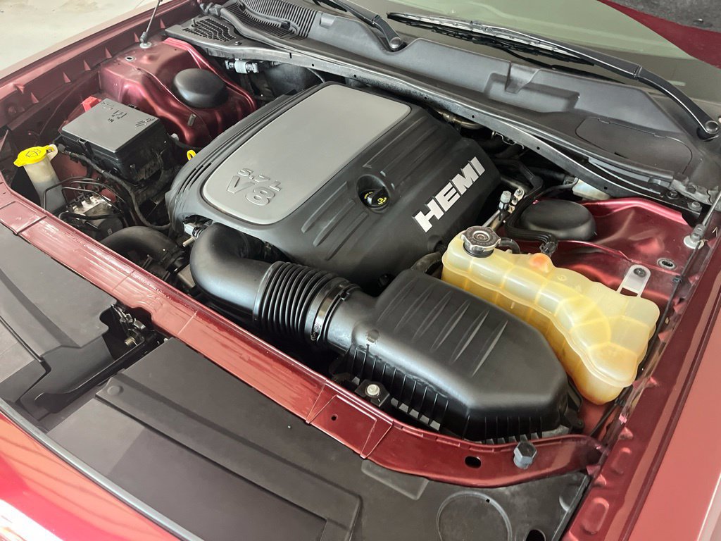 Used 2019 Dodge Challenger R/T RWD image 11