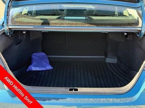 Used 2025 Toyota Camry XLE AWD/4WD image 9