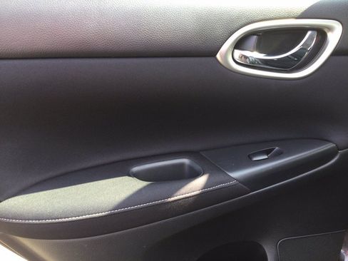 Used 2014 Nissan Sentra S FWD image 13