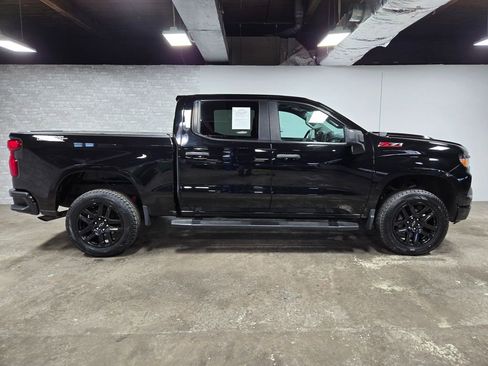 Used 2022 Chevrolet Silverado 1500 Custom Trail Boss AWD/4WD image 3