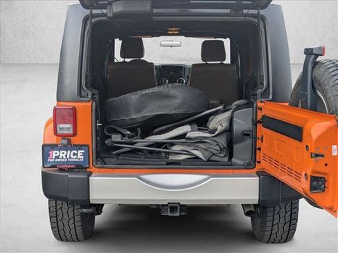 Used 2012 Jeep Wrangler Unlimited Sahara w/ Dual Top Group image 6