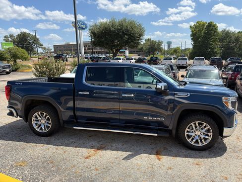 Used 2021 GMC Sierra 1500 SLT AWD/4WD image 4