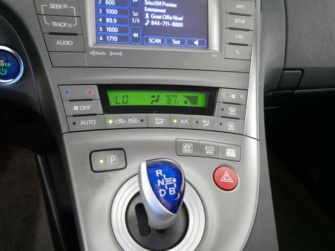 Used 2014 Toyota Prius Three w/ Solar Roof Package FWD image 23