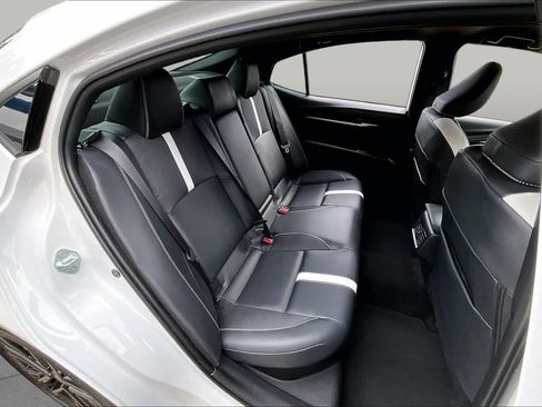 Used 2025 Toyota Camry SE FWD image 20