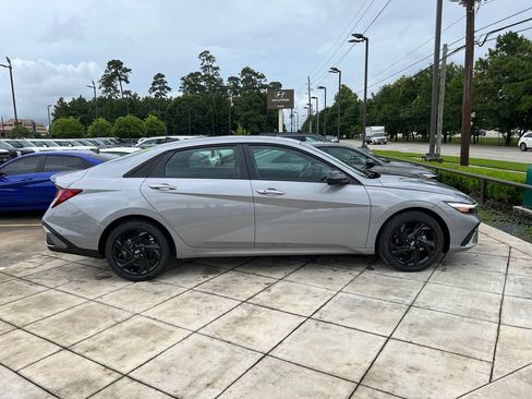 Certified 2026 Hyundai Elantra Sport FWD image 4