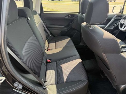 Used 2017 Subaru Forester 2.5i Premium AWD/4WD image 16