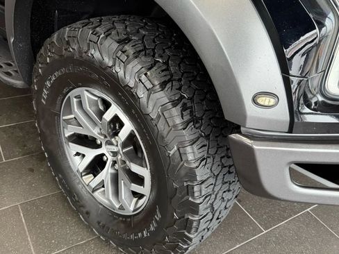 Used 2018 Ford F150 Raptor w/ Equipment Group 802A Luxury image 57