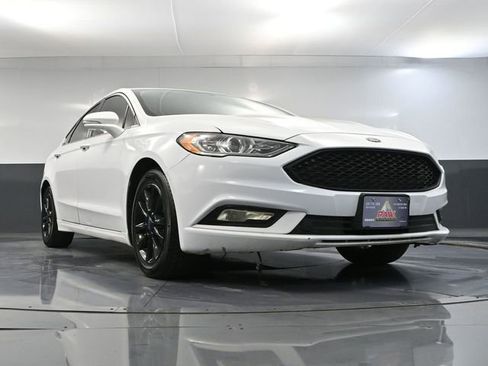 Used 2017 Ford Fusion SE image 48