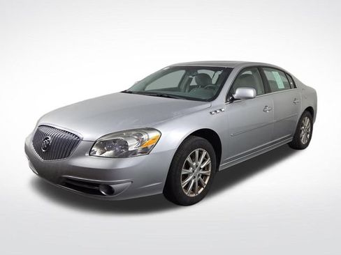Used 2011 Buick Lucerne CXL w/ Driver Confidence Package FWD image 2