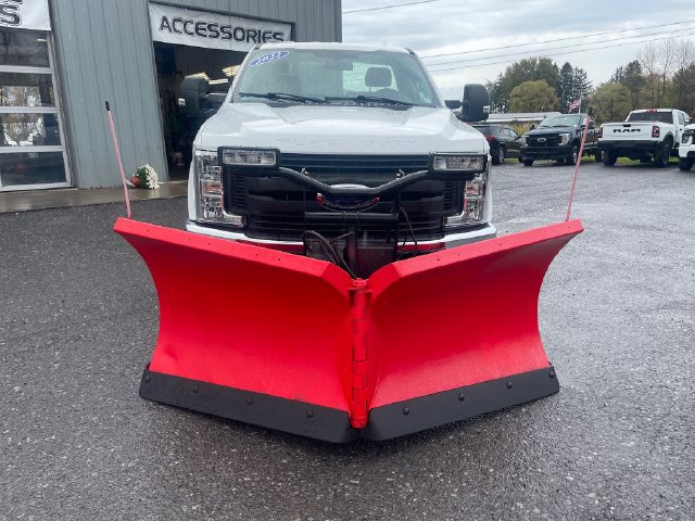 Used 2018 Ford F250 XL w/ Power Equipment Group AWD/4WD image 2