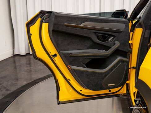 Used 2024 Lamborghini Urus Performante image 59