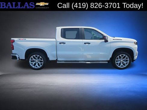 Certified 2022 Chevrolet Silverado 1500 RST w/ Redline Edition AWD/4WD image 6