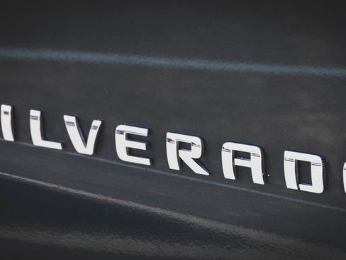 Used 2017 Chevrolet Silverado 1500 LT w/ Max Trailering Package AWD/4WD image 13