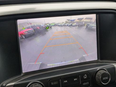 Used 2015 Chevrolet Silverado 2500 LT w/ LT Convenience Package image 3