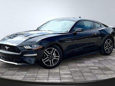 Certified 2020 Ford Mustang Coupe w/ Equipment Group 101A image 3