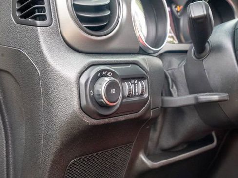 Used 2021 Jeep Wrangler Sport AWD/4WD image 37