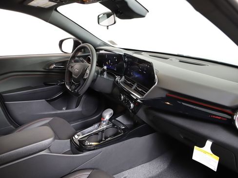 New 2026 Chevrolet Trax RS w/ Driver Confidence Package FWD image 8