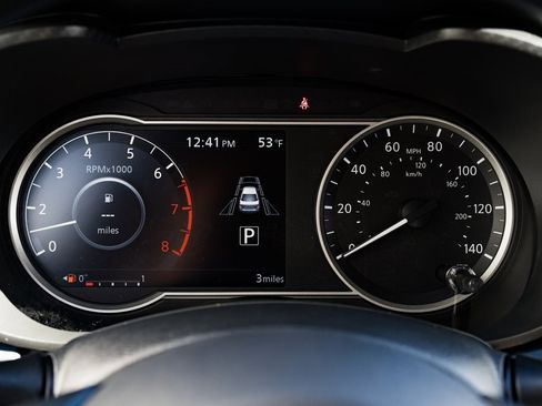 New 2025 Nissan Versa SV w/ Trunk Package image 15