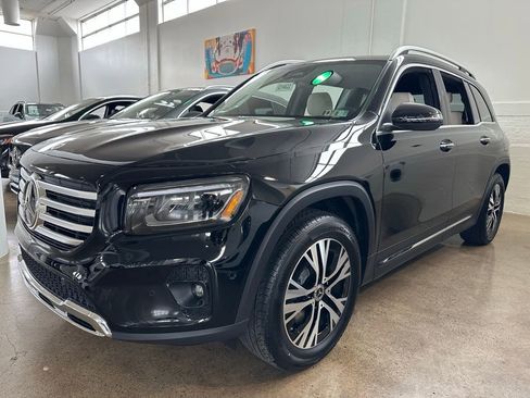 New 2026 Mercedes-Benz GLB 250 4MATIC image 3