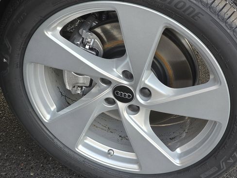 New 2025 Audi Q5 Prestige image 30