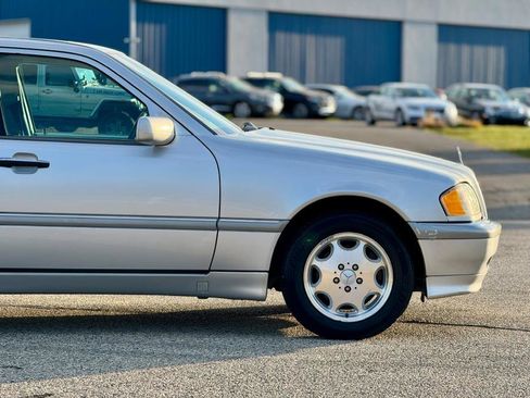 Used 1999 Mercedes-Benz C 230 image 29
