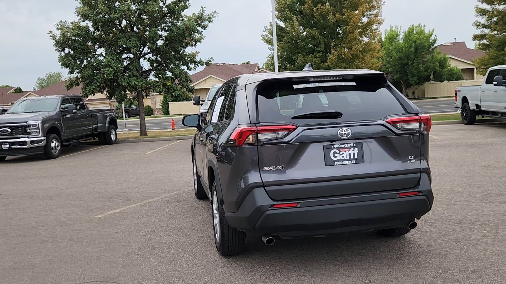 Used 2025 Toyota RAV4 LE AWD/4WD image 19