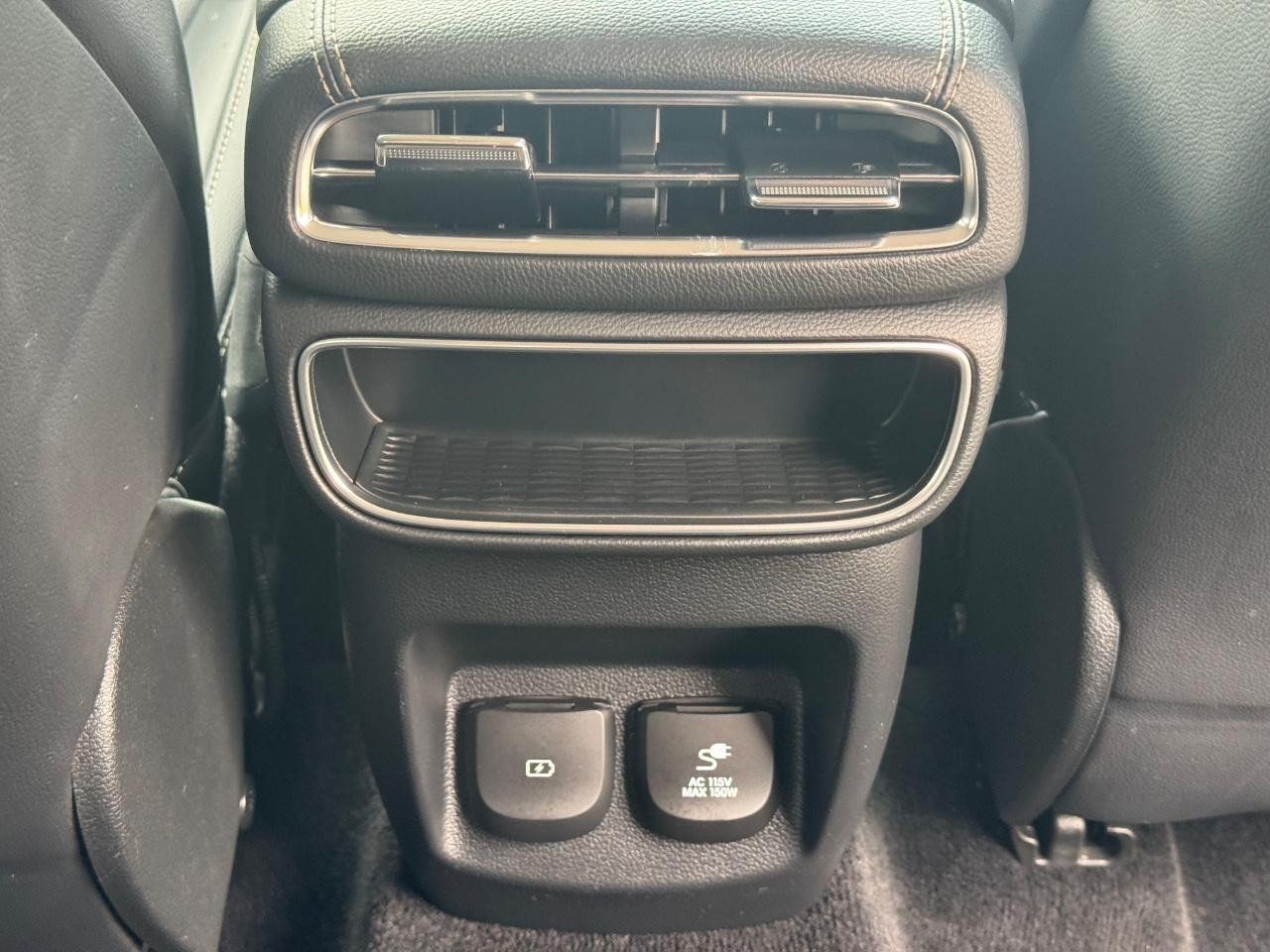 Used 2024 Genesis GV80 2.5T AWD/4WD image 17