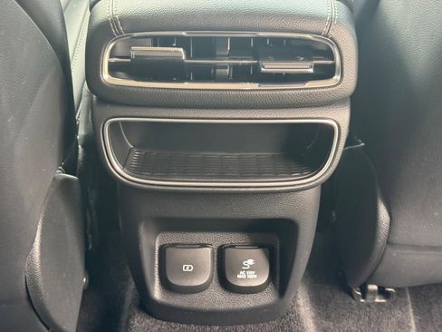 Used 2024 Genesis GV80 2.5T AWD/4WD image 17