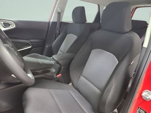 Used 2021 Kia Soul LX FWD image 19