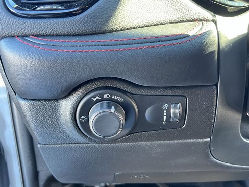 Used 2025 Dodge Durango R/T image 14