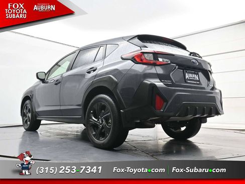 Used 2024 Subaru Crosstrek 2.0i AWD/4WD image 18